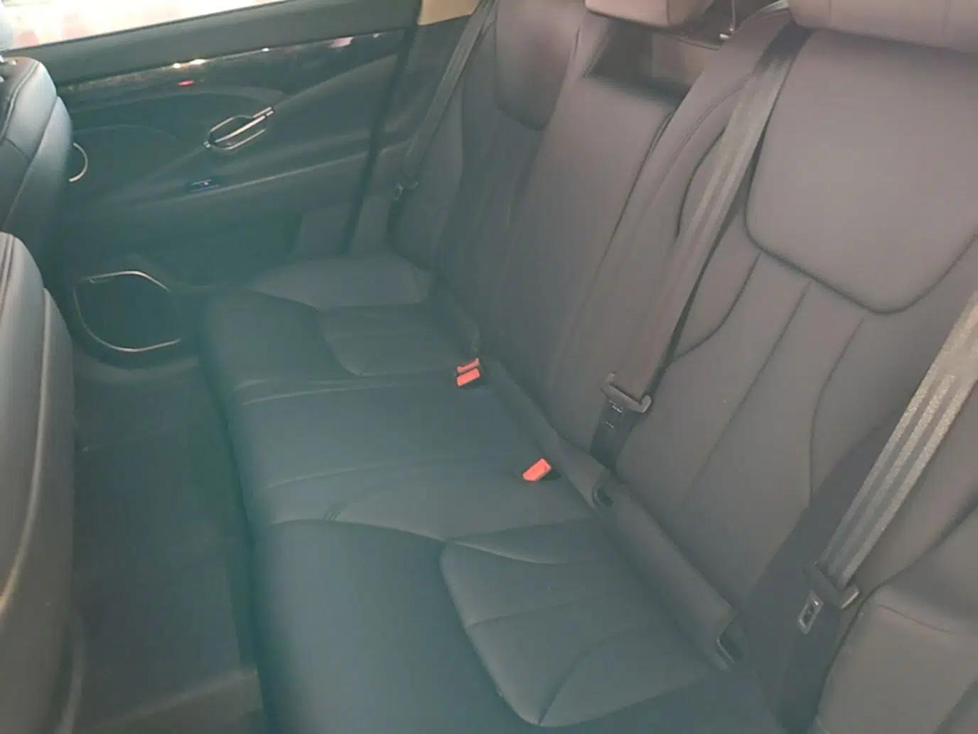 Geely Auto Emgrand GT 2016 1.8T Zunya Model — миниатюра 26