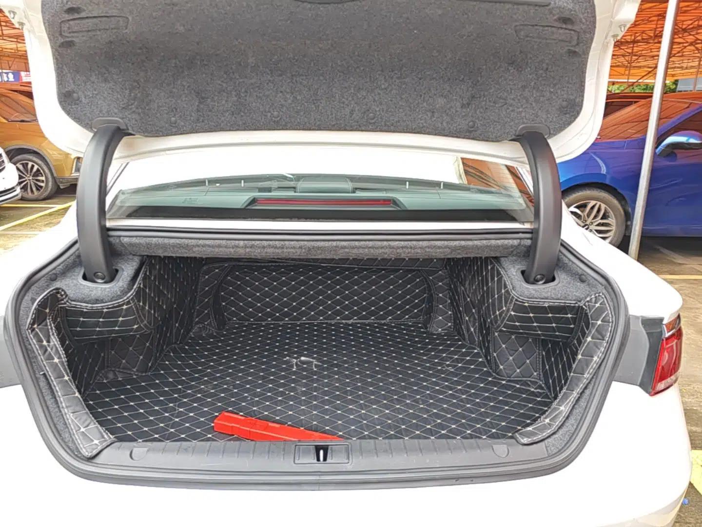 Geely Auto Emgrand GT 2020 Revised 1.8T Navigation Edition — миниатюра 27