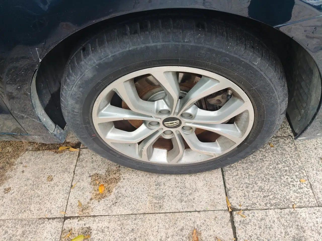 Geely Auto Emgrand GT 2015 2.4L Comfort Model — миниатюра 8