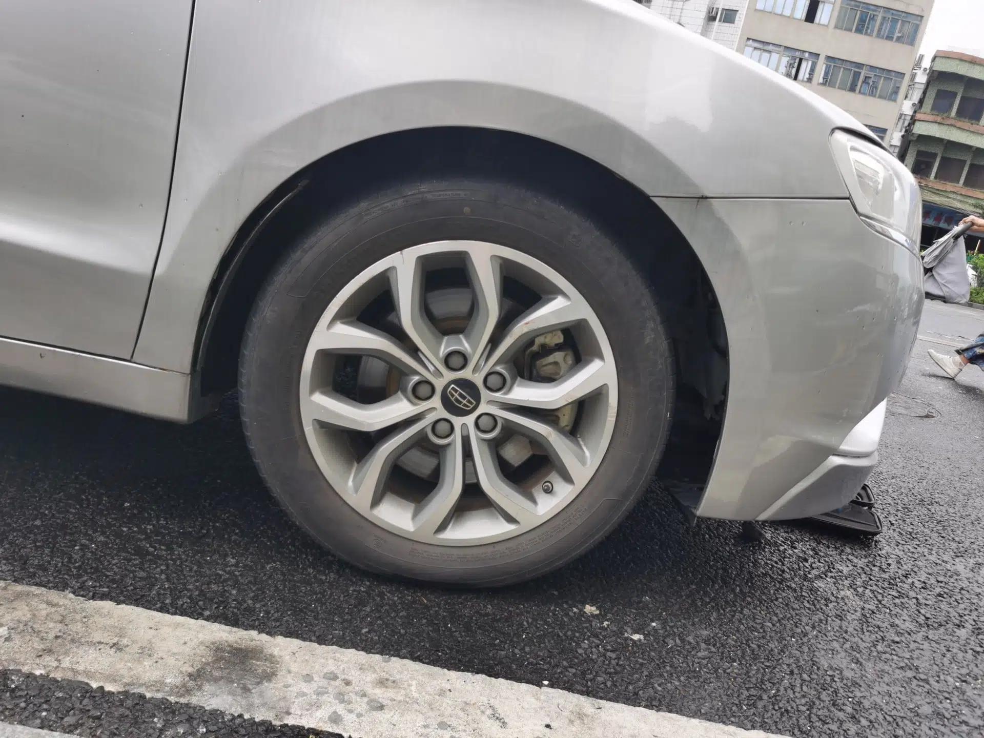 Geely Auto Emgrand GT 2016 2.4L Zunya Model — миниатюра 8