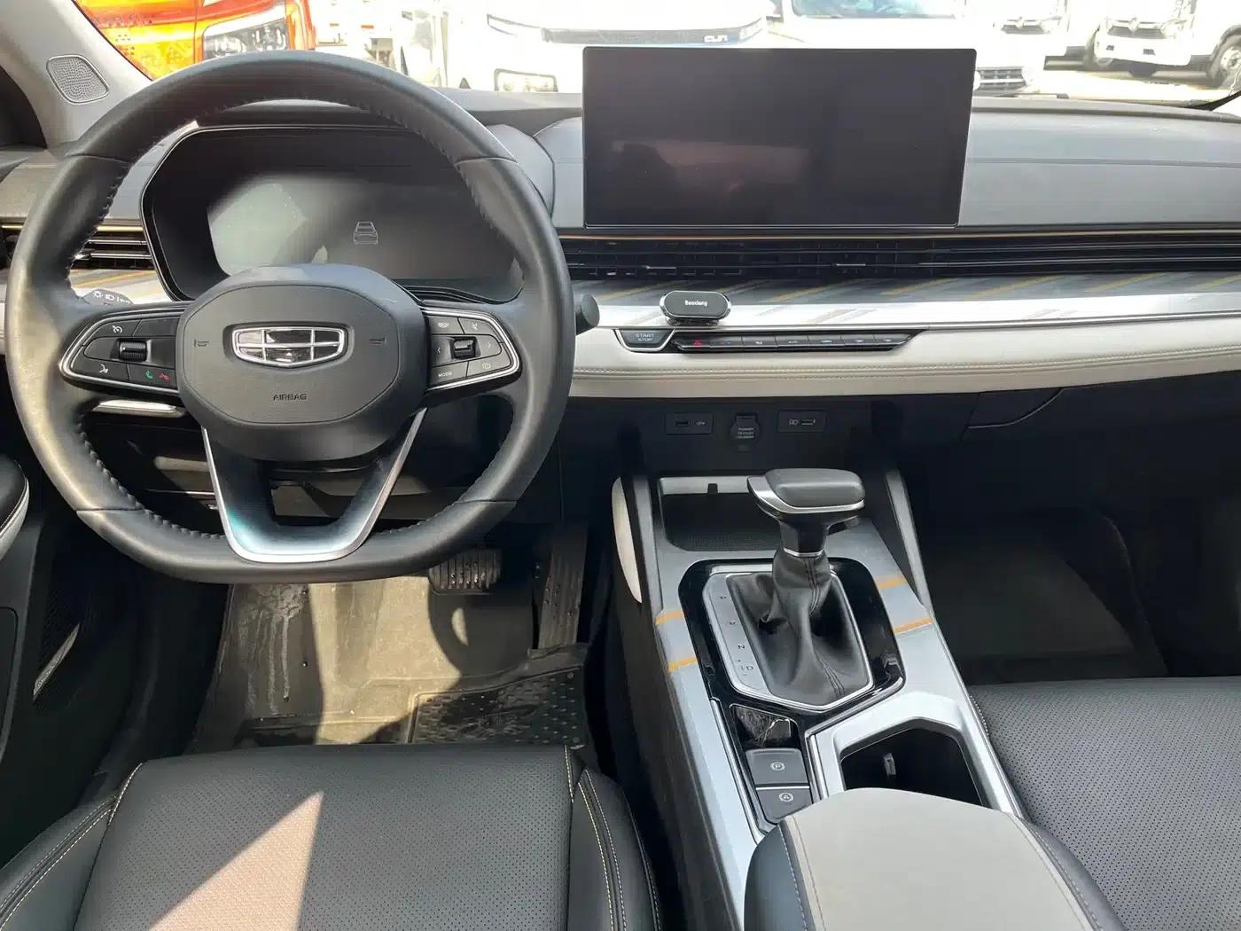 Geely Emgrand L 2022 1.4T CVT Flagship Edition — миниатюра 12