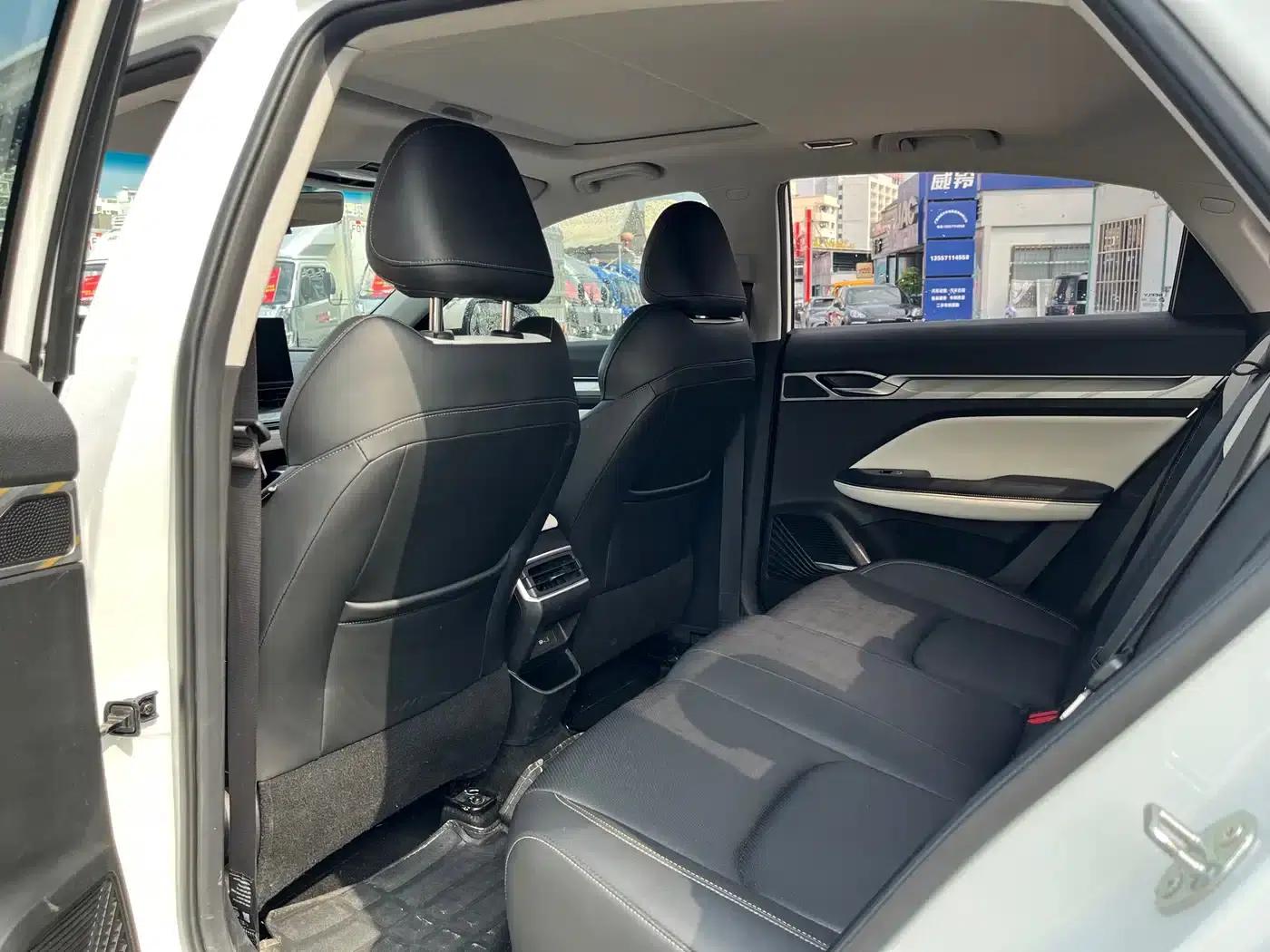 Geely Emgrand L 2022 1.4T CVT Flagship Edition — миниатюра 16