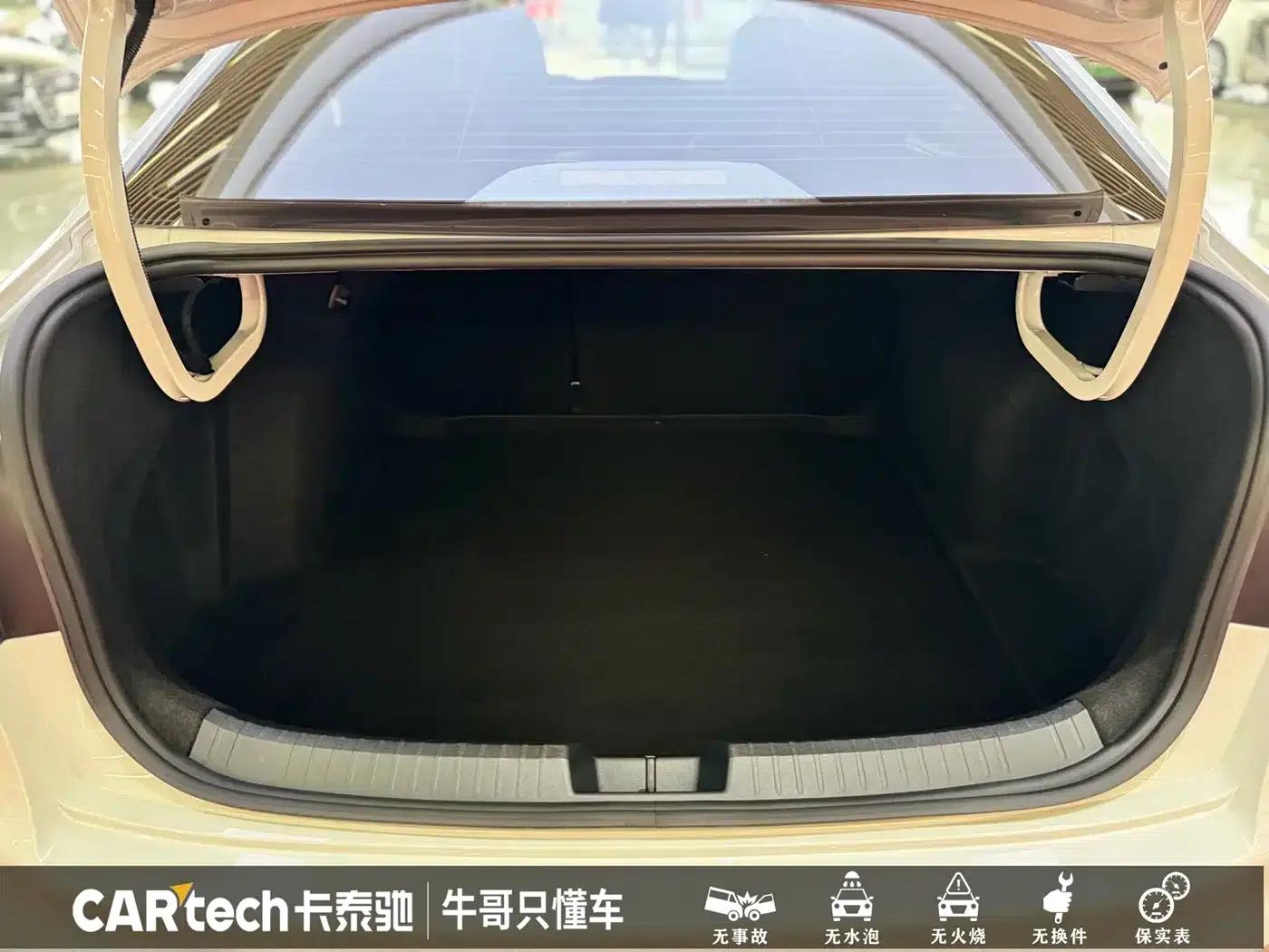 Jetta VA7 2025 1.4T Automatic First-Come, First-Served Edition — миниатюра 21