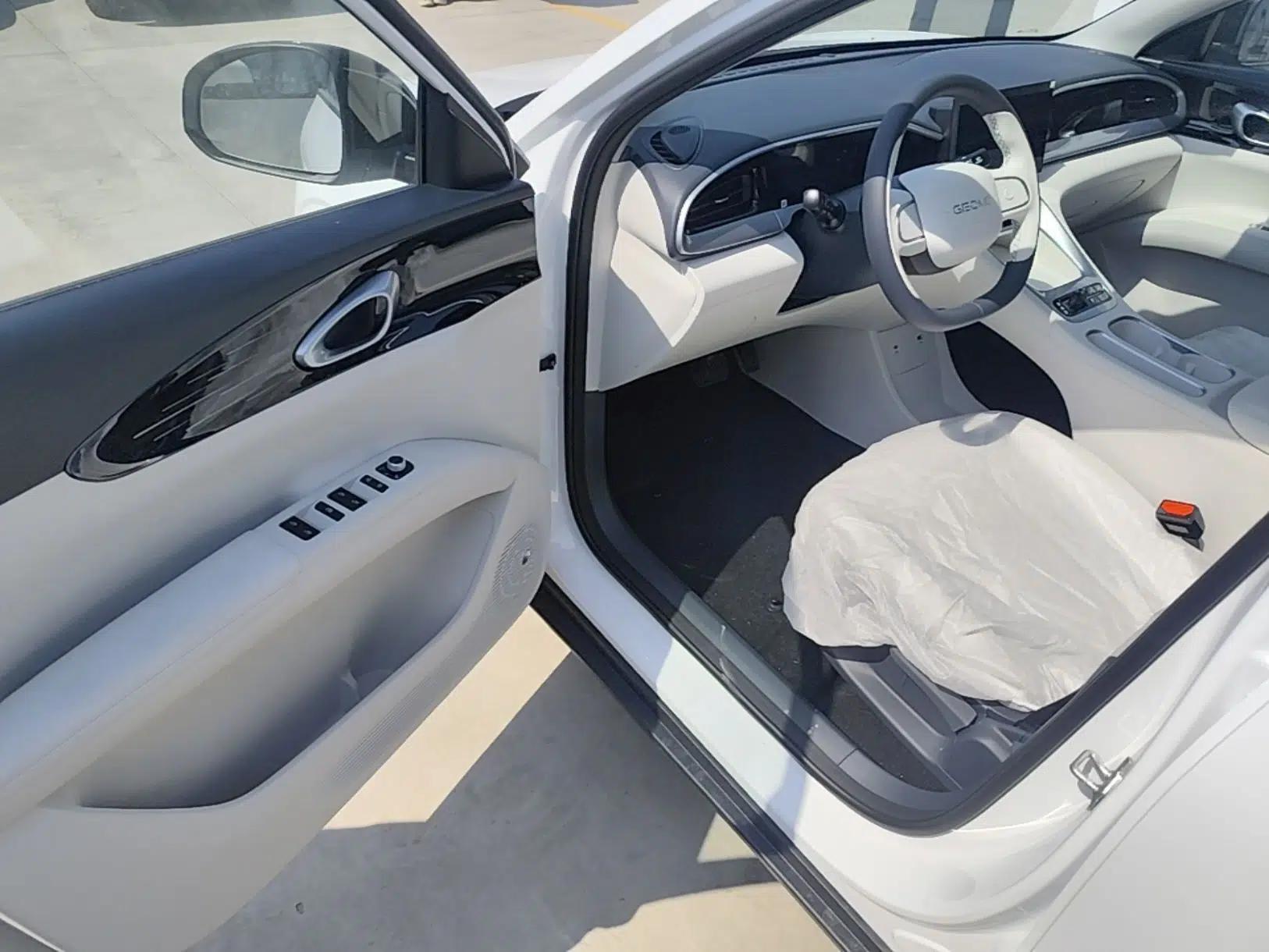 Geely Galaxy Geome 2026 Model 310km Youth Edition — миниатюра 18