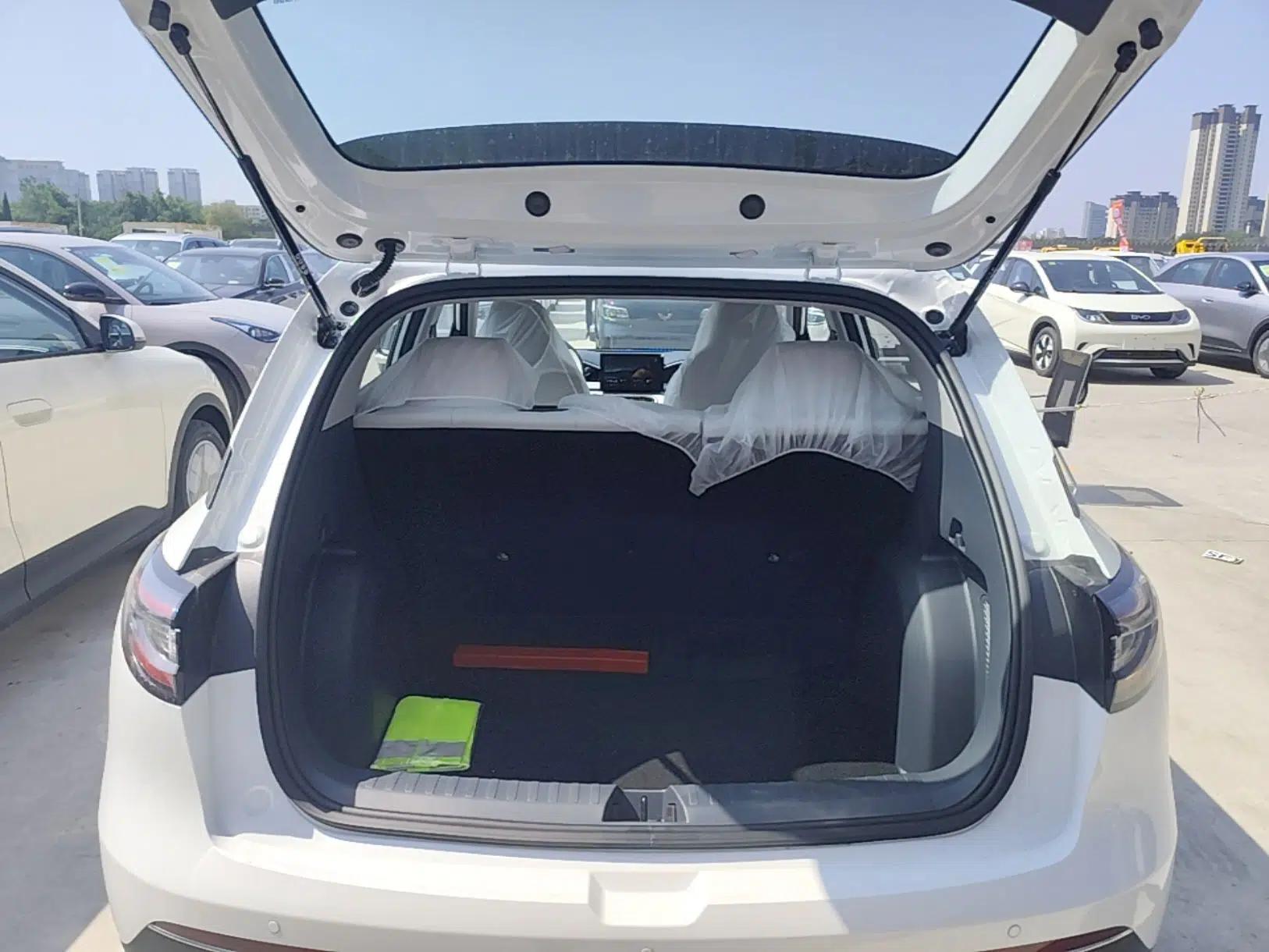Geely Galaxy Geome 2026 Model 310km Youth Edition — миниатюра 22