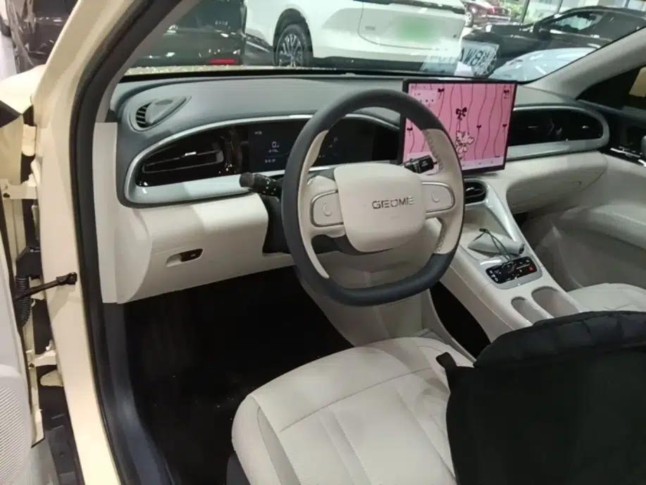 Geely Galaxy Geome 2025 UP 410km Exploration Edition — миниатюра 12