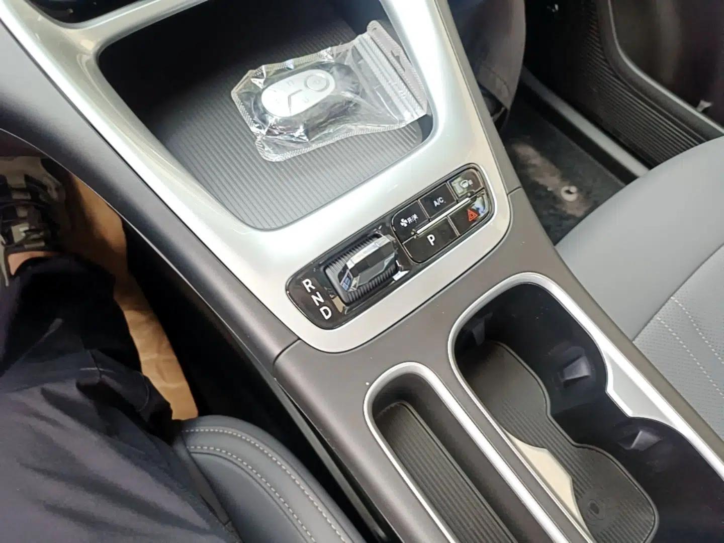 Geely Galaxy Geome 2026 Model 310km Youth Edition — миниатюра 16