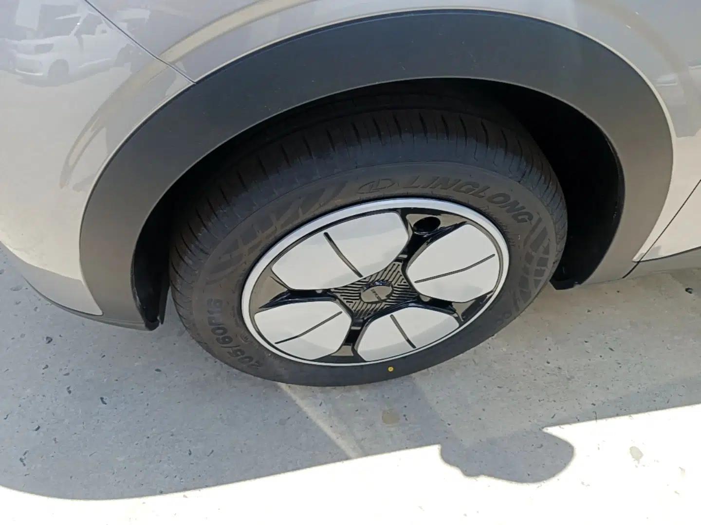 Geely Galaxy Geome 2026 Model 310km Youth Edition — миниатюра 10