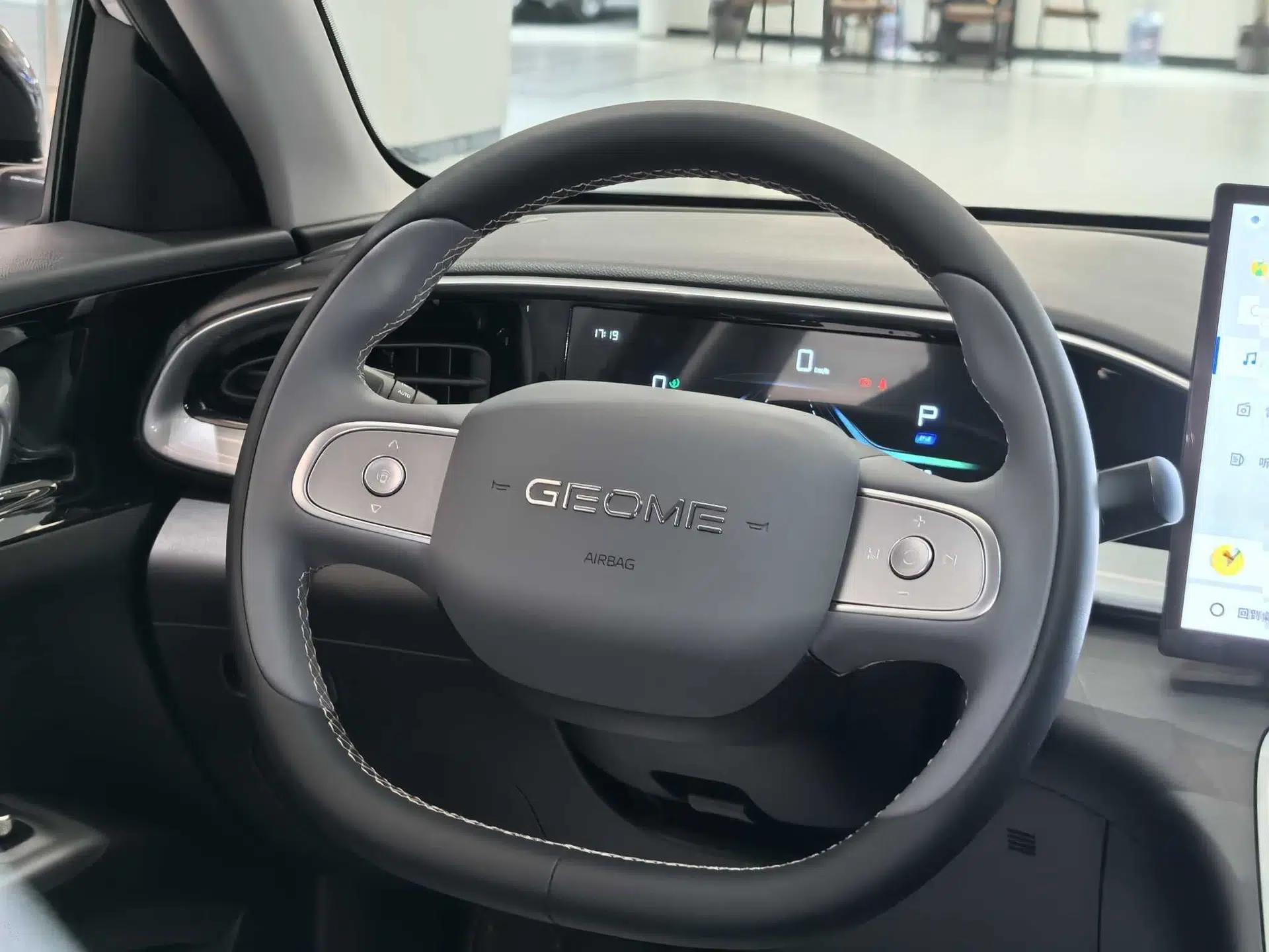 Geely Galaxy Geome 2025 310km Dream Edition — миниатюра 15