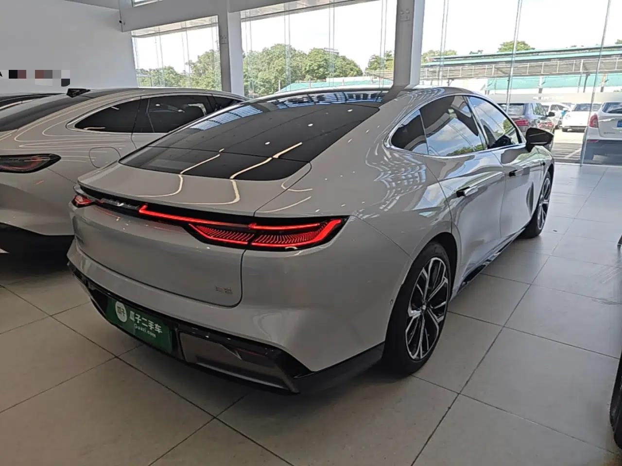 Geely Galaxy E8 2025 700 km Long-Range Intelligent Driving Version — миниатюра 6