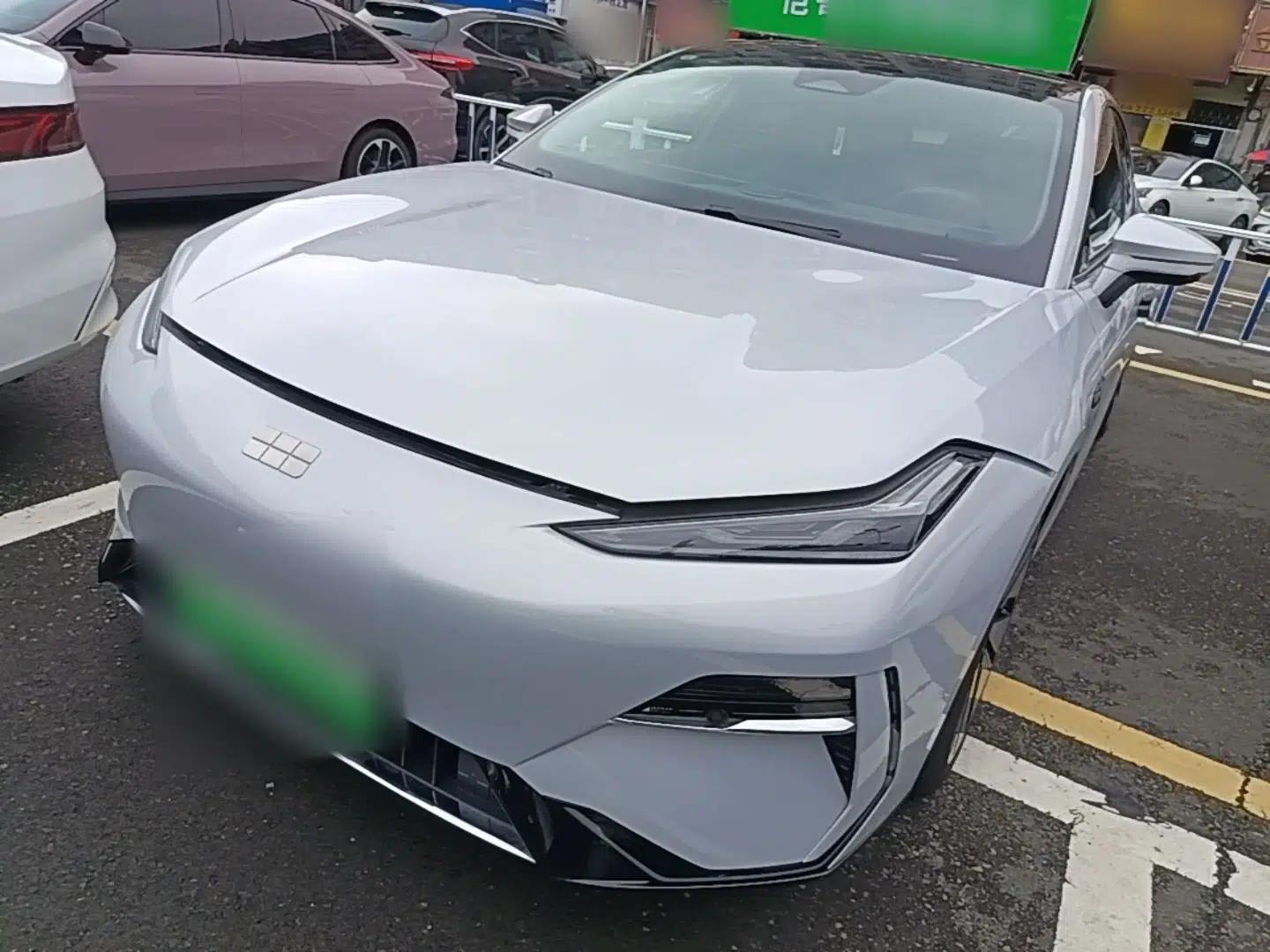 Geely Galaxy E8 2024 665 km Range Rear-Drive Starship Long-Range Version — миниатюра 1
