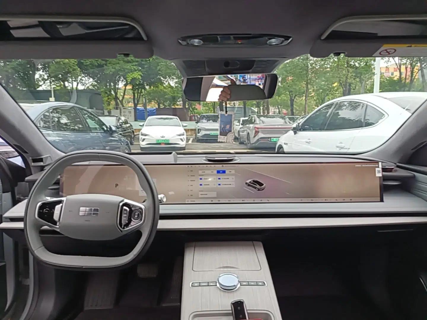 Geely Galaxy E8 2024 665 km Range Rear-Drive Starship Long-Range Version — миниатюра 12
