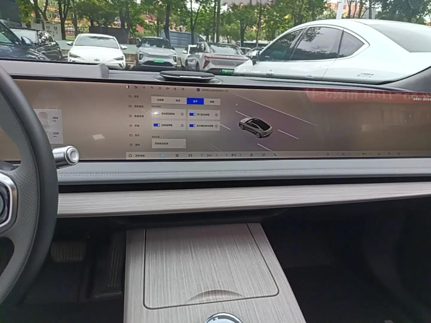 Geely Galaxy E8 2024 665 km Range Rear-Drive Starship Long-Range Version — миниатюра 15