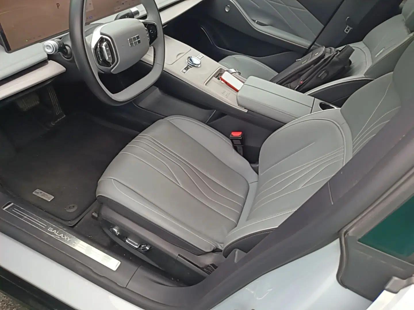 Geely Galaxy E8 2024 665 km Range Rear-Drive Starship Long-Range Version — миниатюра 17