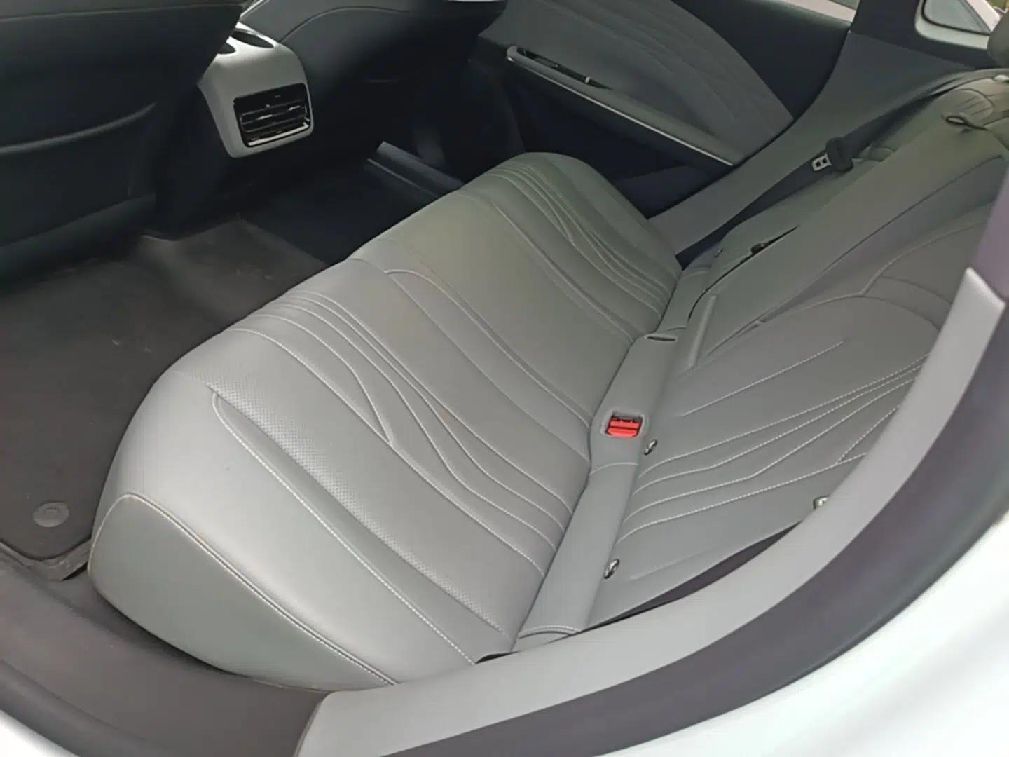 Geely Galaxy E8 2024 665 km Range Rear-Drive Starship Long-Range Version — миниатюра 20