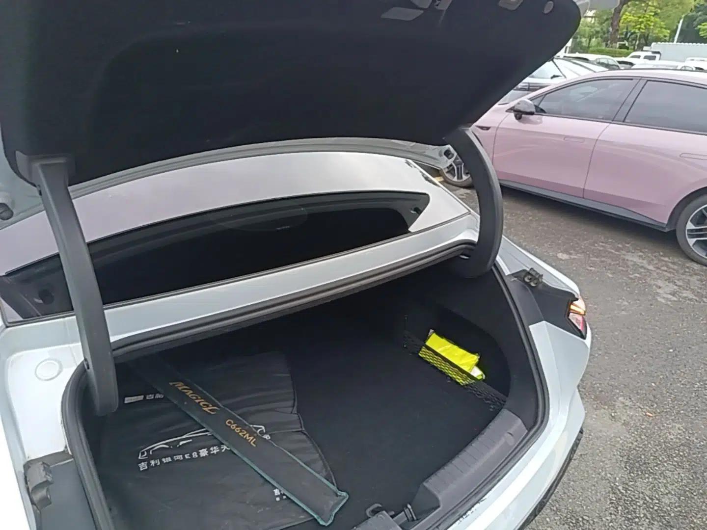 Geely Galaxy E8 2024 665 km Range Rear-Drive Starship Long-Range Version — миниатюра 22