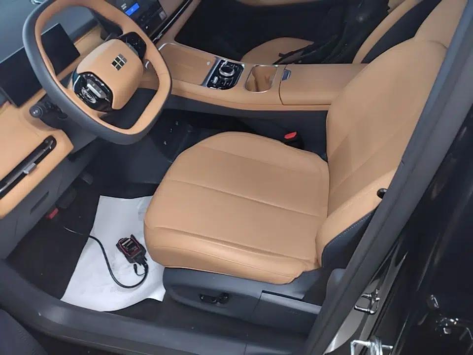 Geely Galaxy Xingjian 7 EM-i 2025 55 km Launch Edition — миниатюра 22