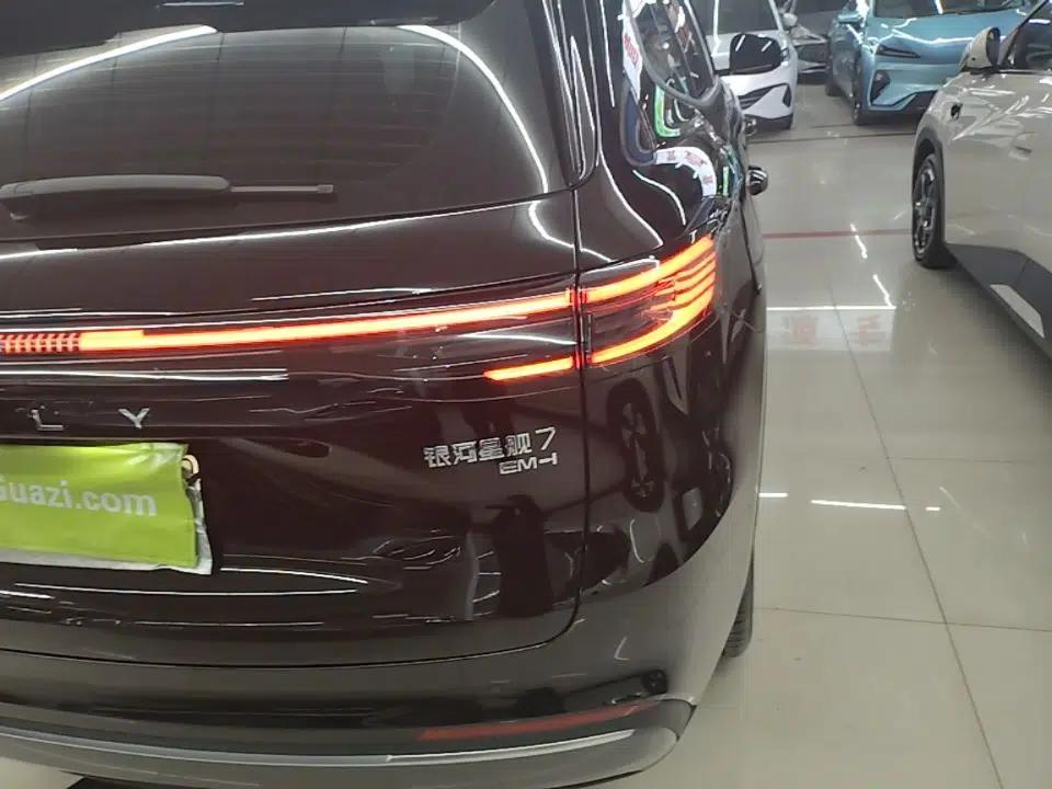 Geely Galaxy Xingjian 7 EM-i 2025 55 km Launch Edition — миниатюра 9