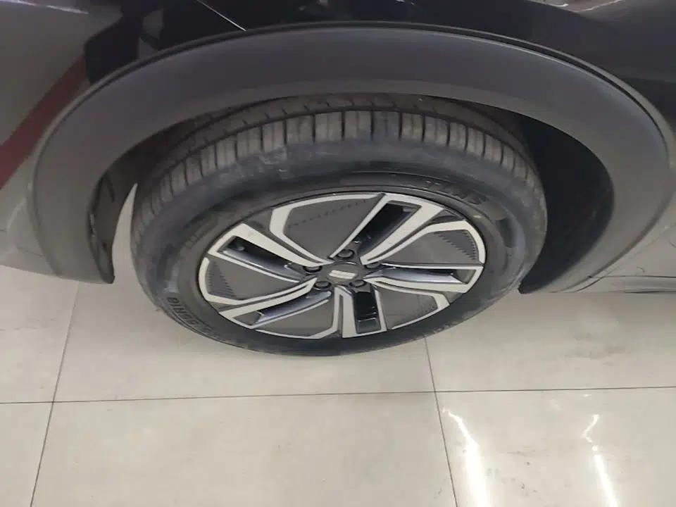 Geely Galaxy Xingjian 7 EM-i 2025 55 km Launch Edition — миниатюра 10