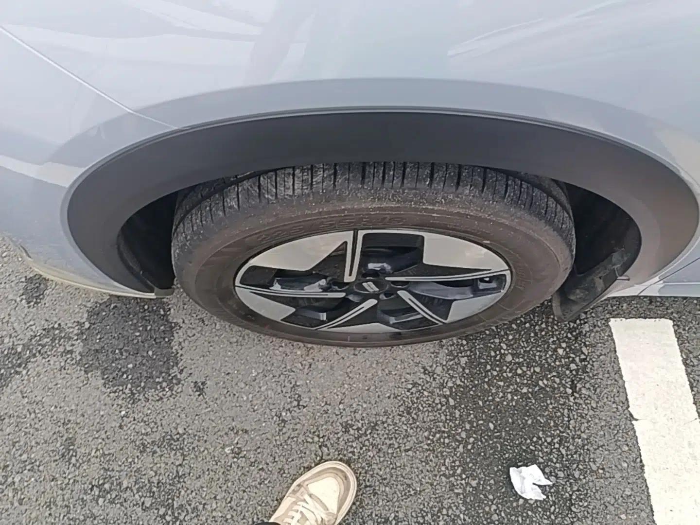 Geely Galaxy E5 2024 530 km Exploration+ Version — миниатюра 10