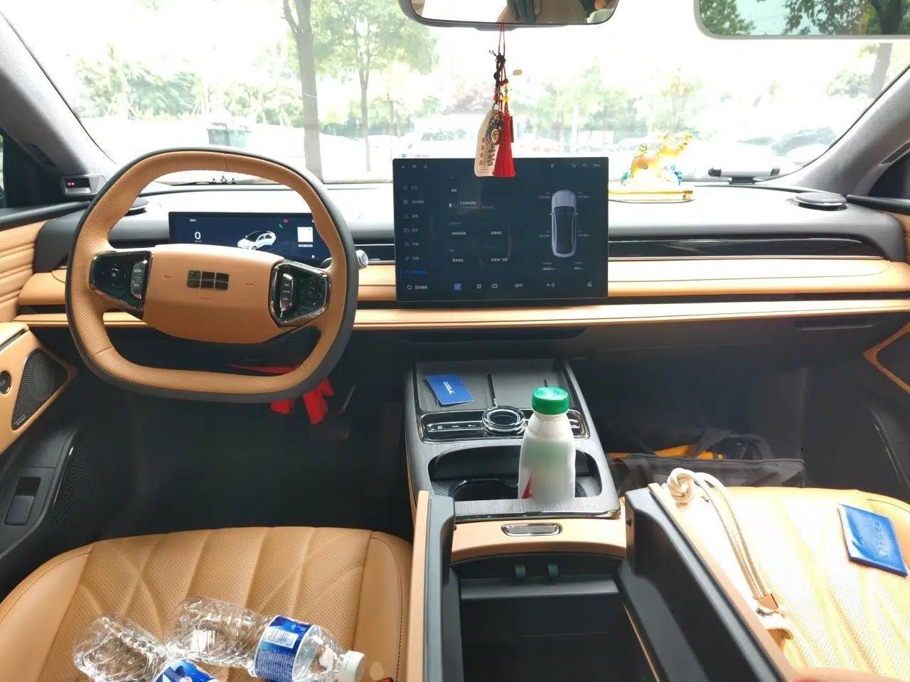 Geely Galaxy 8 2025 130km EM-P Exploration Edition — миниатюра 18