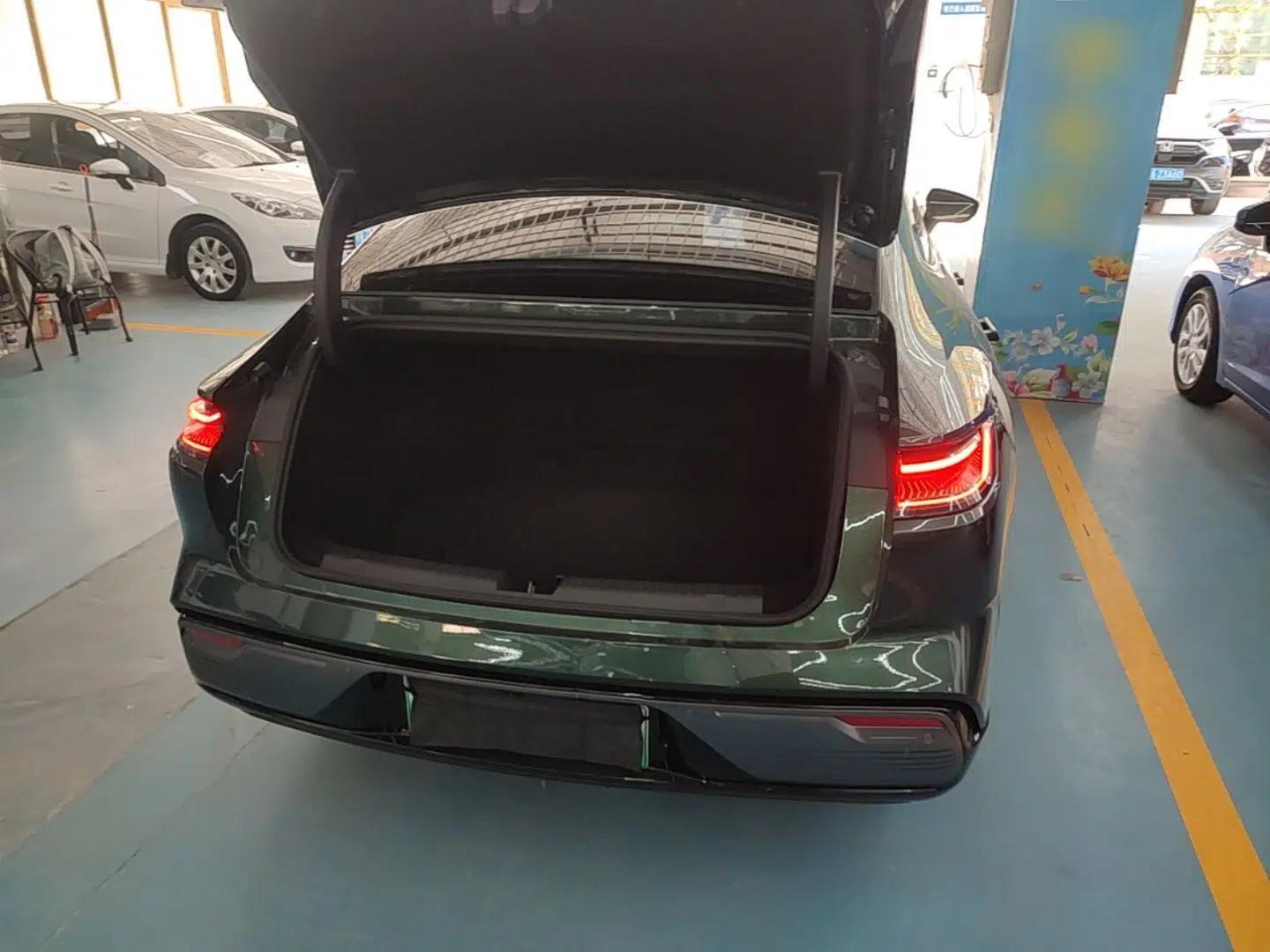 Geely Galaxy 8 2025 130km EM-P Starship Edition — миниатюра 27