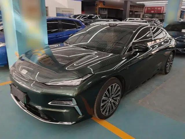 Geely Galaxy 8 2025 130km EM-P Starship Edition