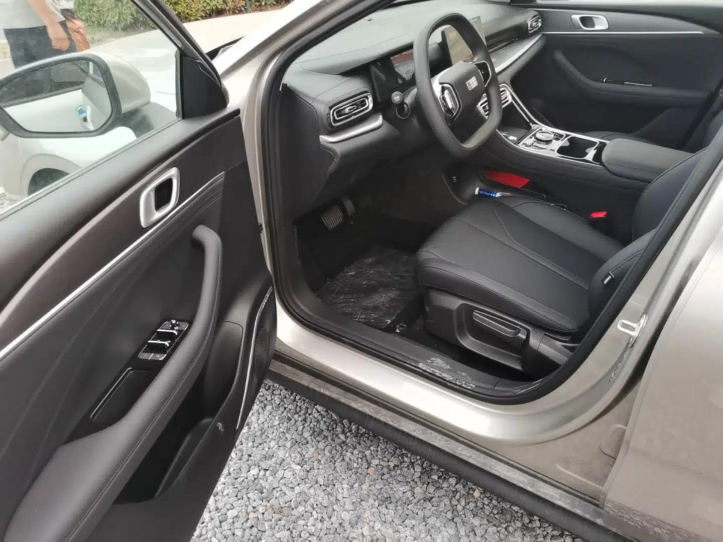 Geely Galaxy Stellar 6 2026 Model 125km Free-Style Edition — миниатюра 18