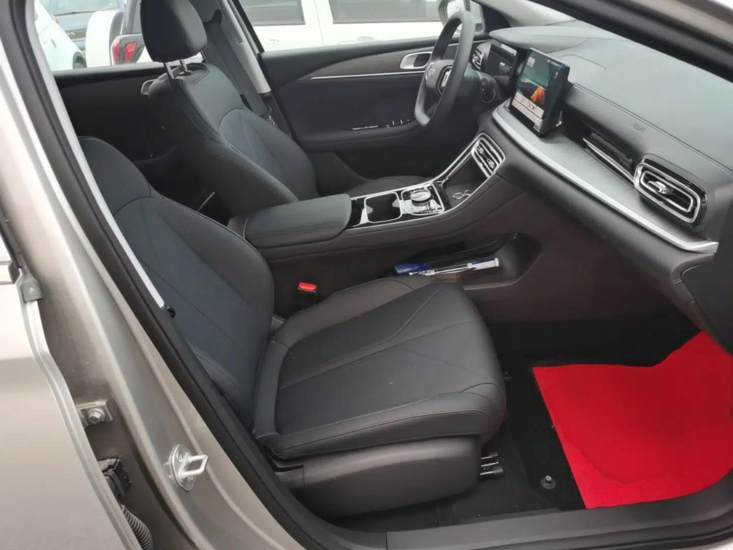 Geely Galaxy Stellar 6 2026 Model 125km Free-Style Edition — миниатюра 19