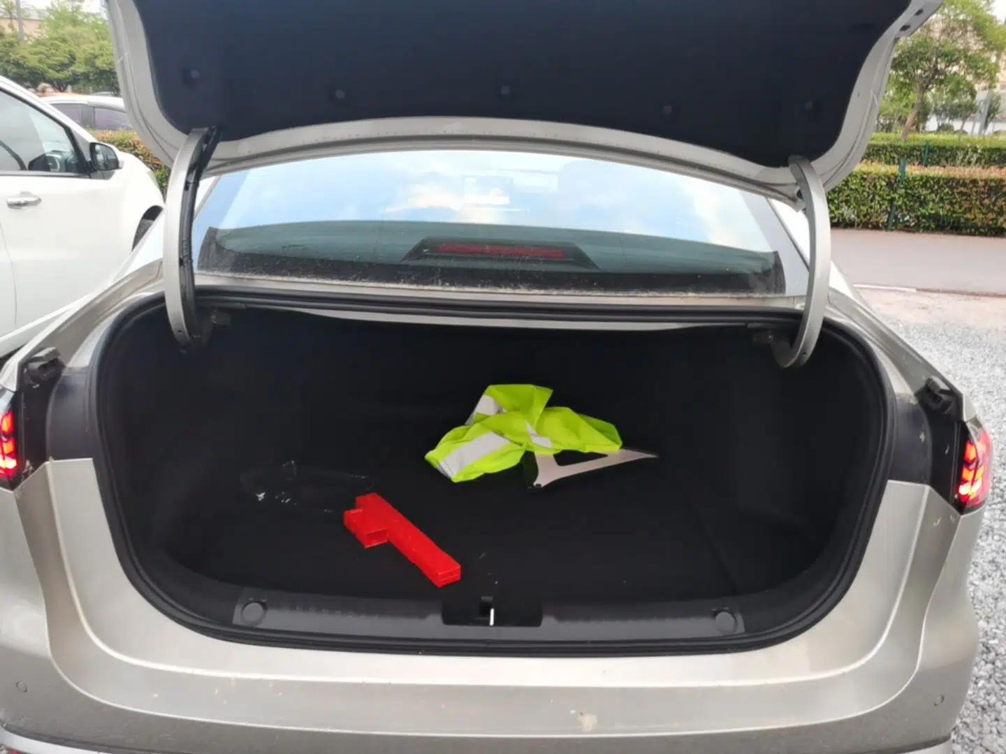 Geely Galaxy Stellar 6 2026 Model 125km Free-Style Edition — миниатюра 22