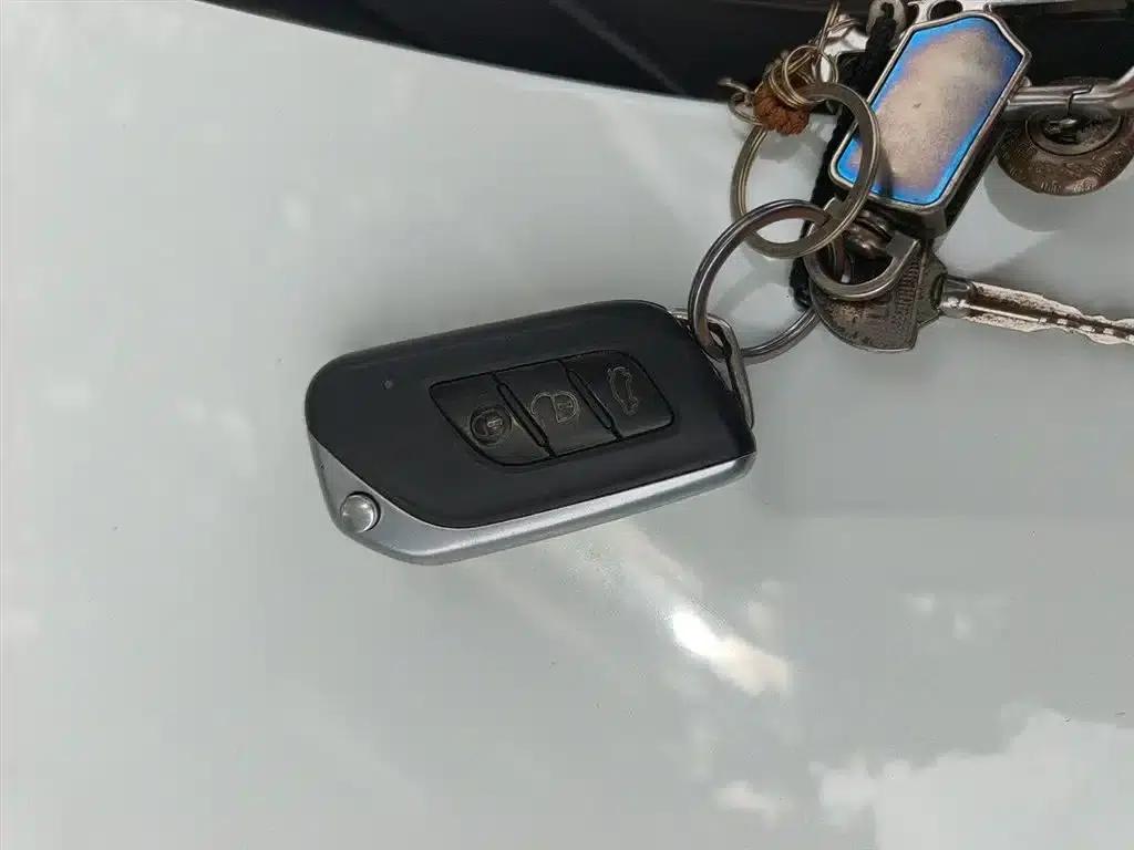 Beijing X3 2021 1.5T Manual Glory Edition — миниатюра 12