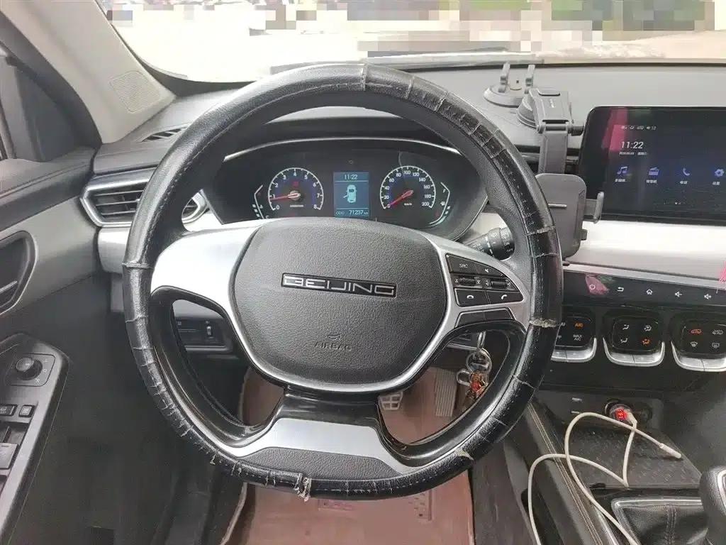 Beijing X3 2021 1.5T Manual Glory Edition — миниатюра 3