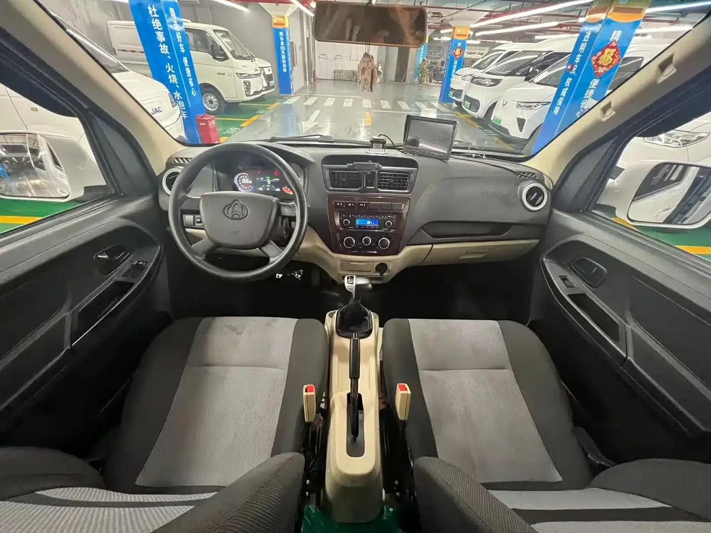 Changan Ruixing EM80 2024 Model, 6-seater, split-door comfort version, 41.86kWh — миниатюра 11