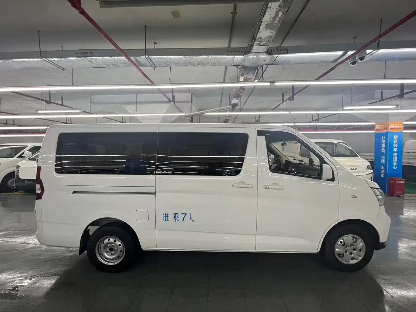 Changan Ruixing EM80 2024 Model, 6-seater, split-door comfort version, 41.86kWh — миниатюра 4