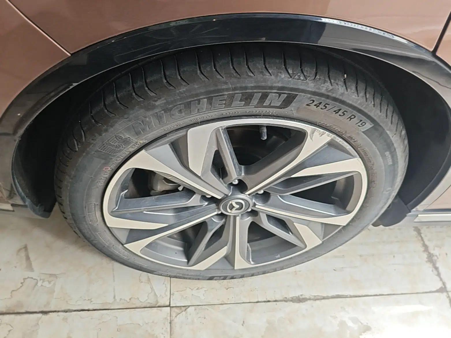 Mazda EZ-6 2024 Range-Extended 200 Luxury Edition — миниатюра 11