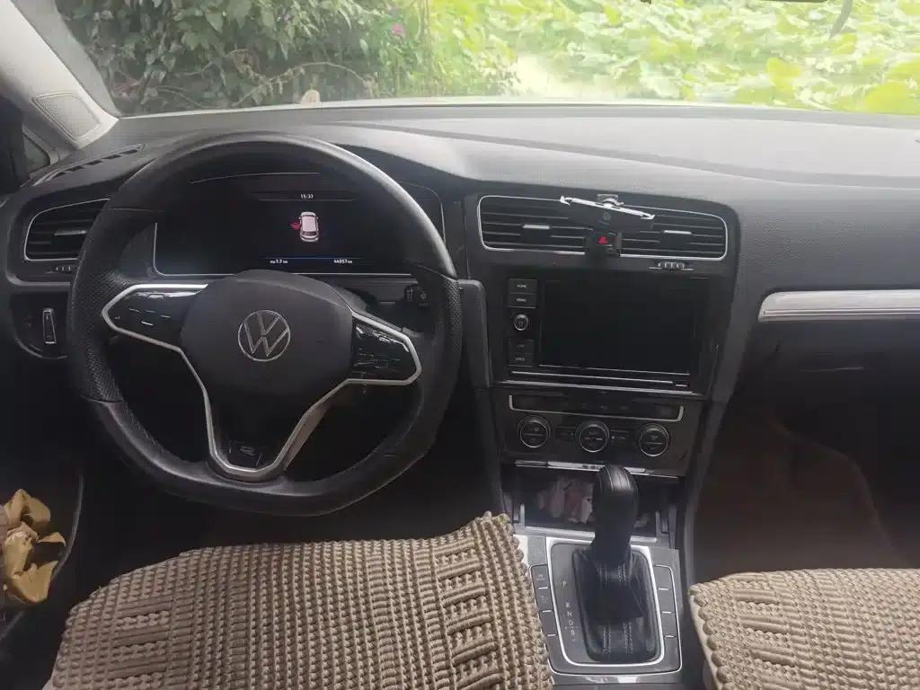 2020 Golf EV — миниатюра 10