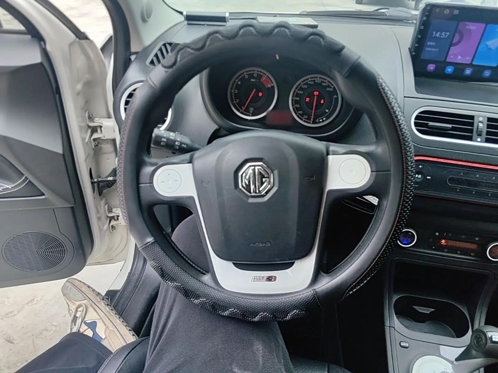 MG 3SW 2015 1.5L AMT Elite Model — миниатюра 18
