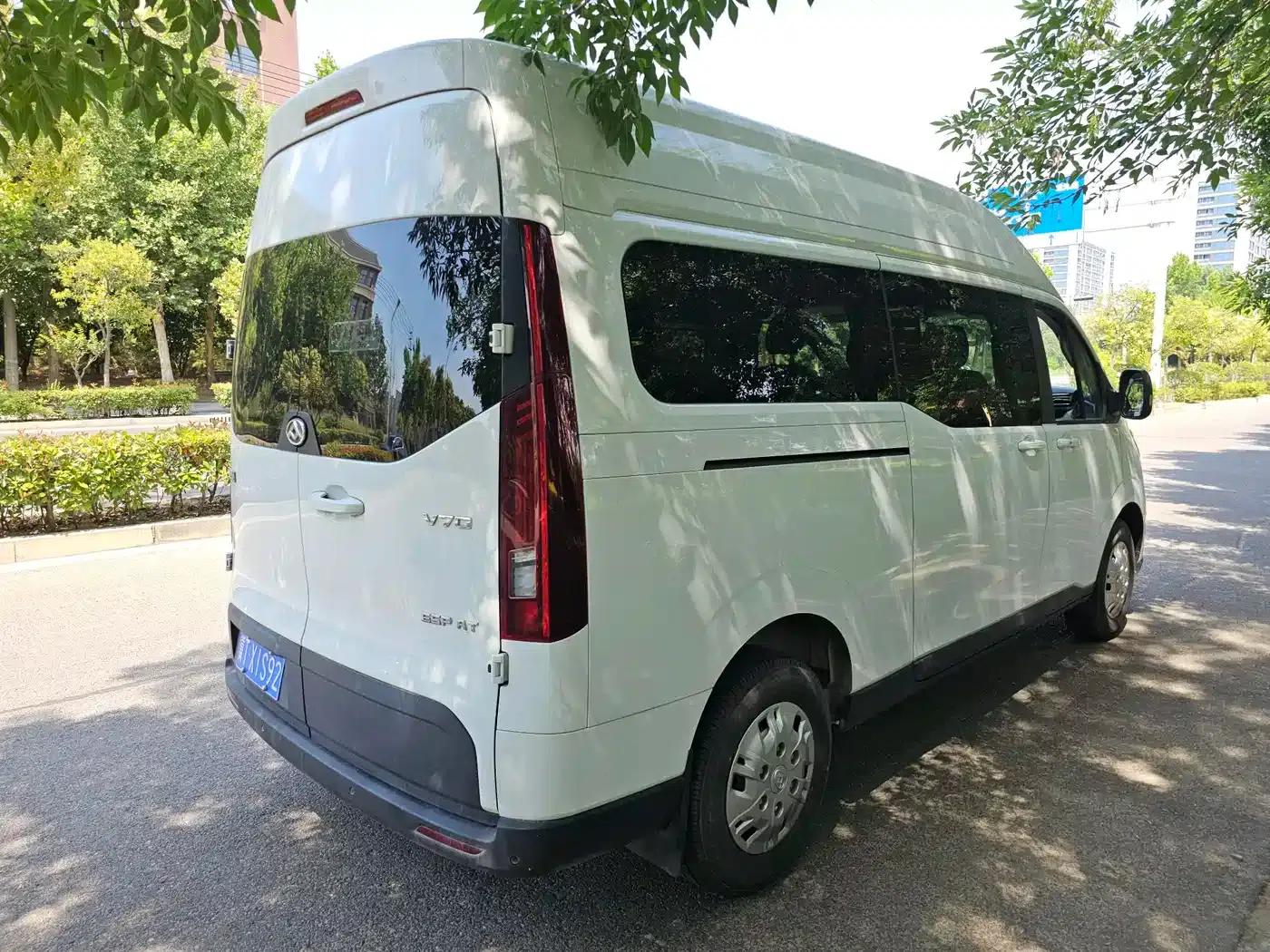 Xintu V70 2023 2.0T Elite Edition Automatic Long Wheelbase Mid-Roof 6/7 Seats — миниатюра 6