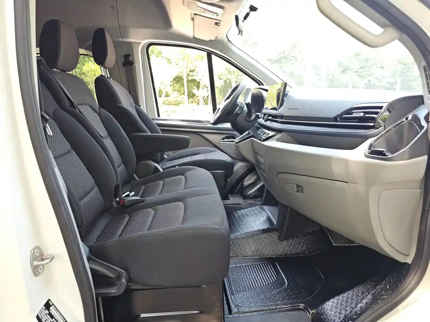 Xintu V70 2023 2.0T Elite Edition Automatic Long Wheelbase Mid-Roof 6/7 Seats — миниатюра 8