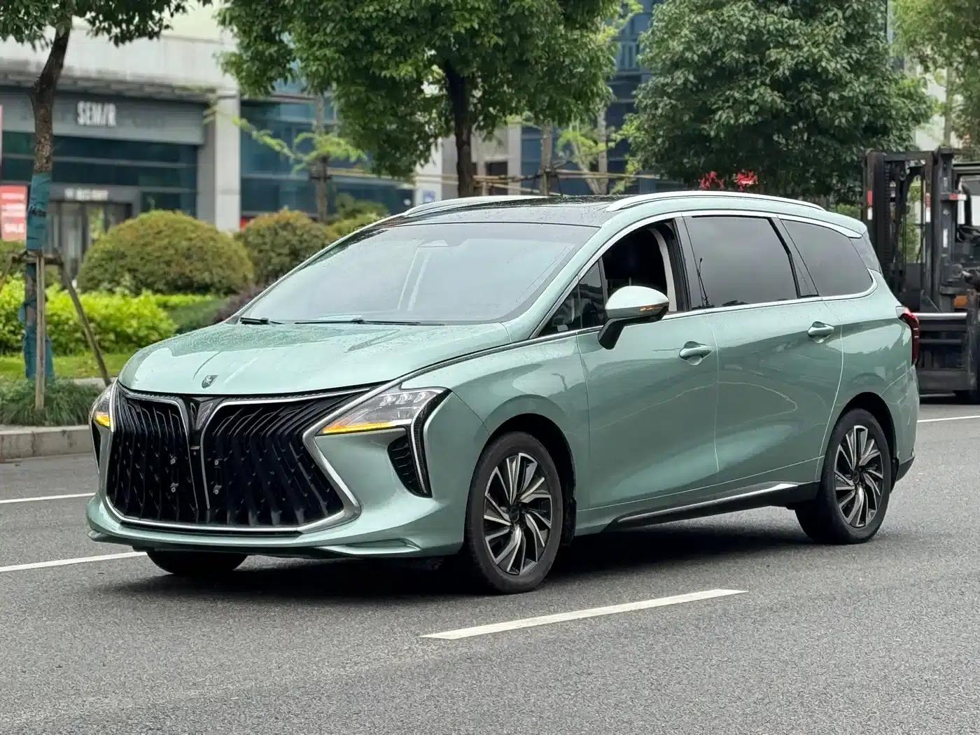 Fengxing Yacht 2022 1.5T DCT Wave Chaser Edition — миниатюра 1