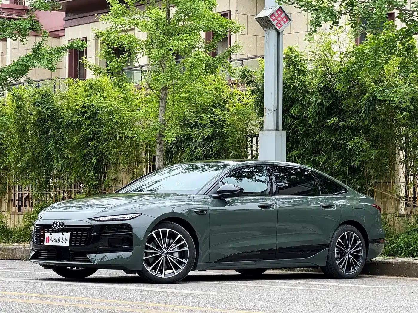 Audi A6L e-tron 2026 First Edition Qiankun Intelligent Driving Edition — миниатюра 1