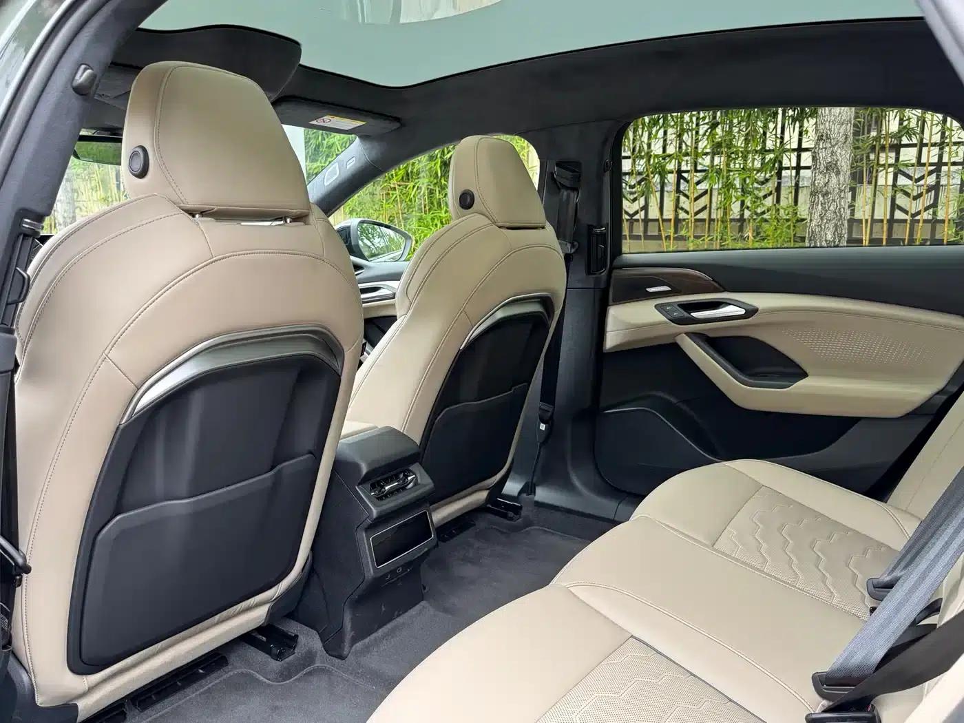 Audi A6L e-tron 2026 First Edition Qiankun Intelligent Driving Edition — миниатюра 6