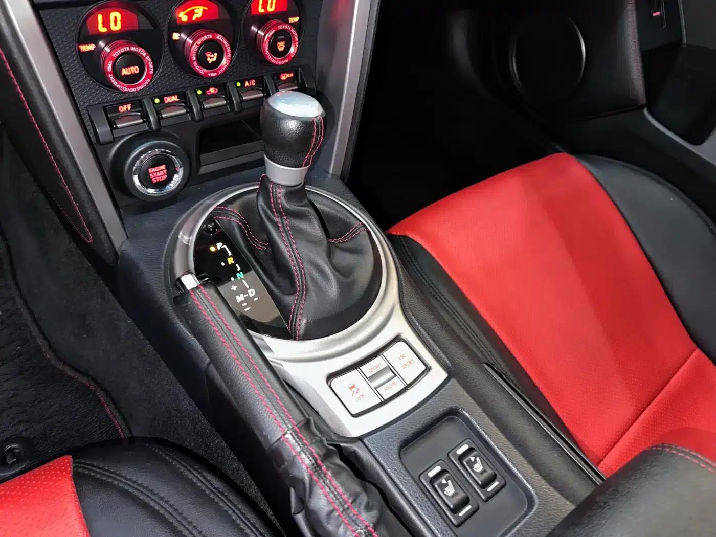 Toyota 86 2014 2.0L Automatic Luxury — миниатюра 11