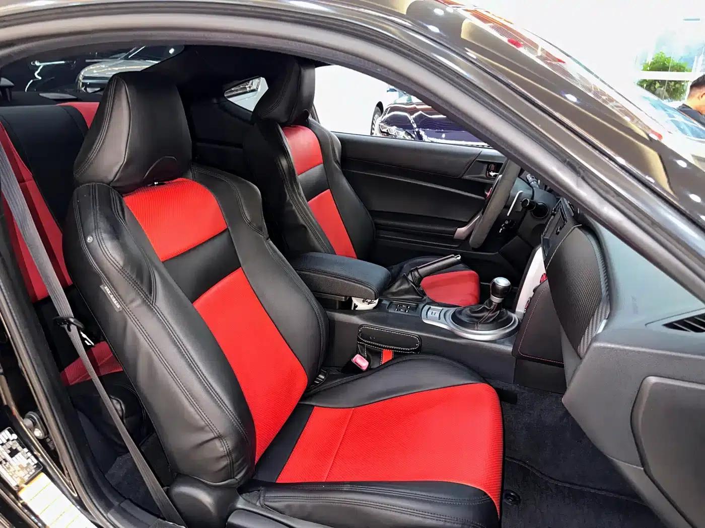 Toyota 86 2014 2.0L Automatic Luxury — миниатюра 12