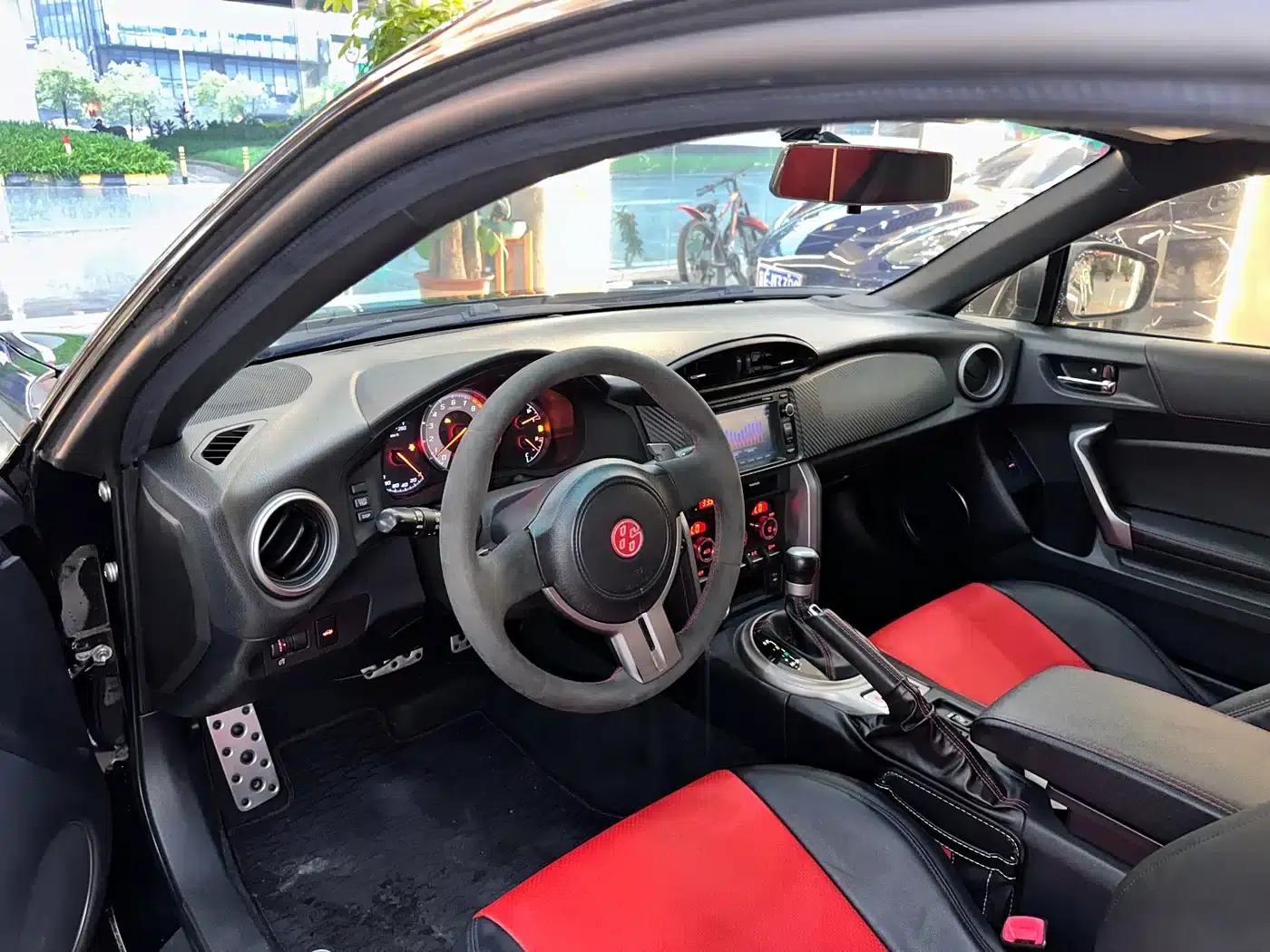 Toyota 86 2014 2.0L Automatic Luxury — миниатюра 7