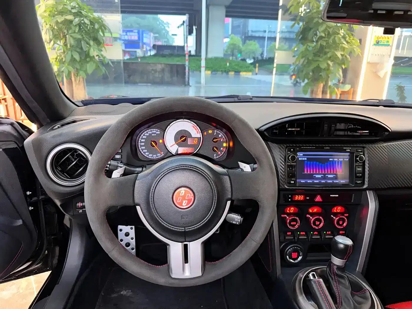 Toyota 86 2014 2.0L Automatic Luxury — миниатюра 8