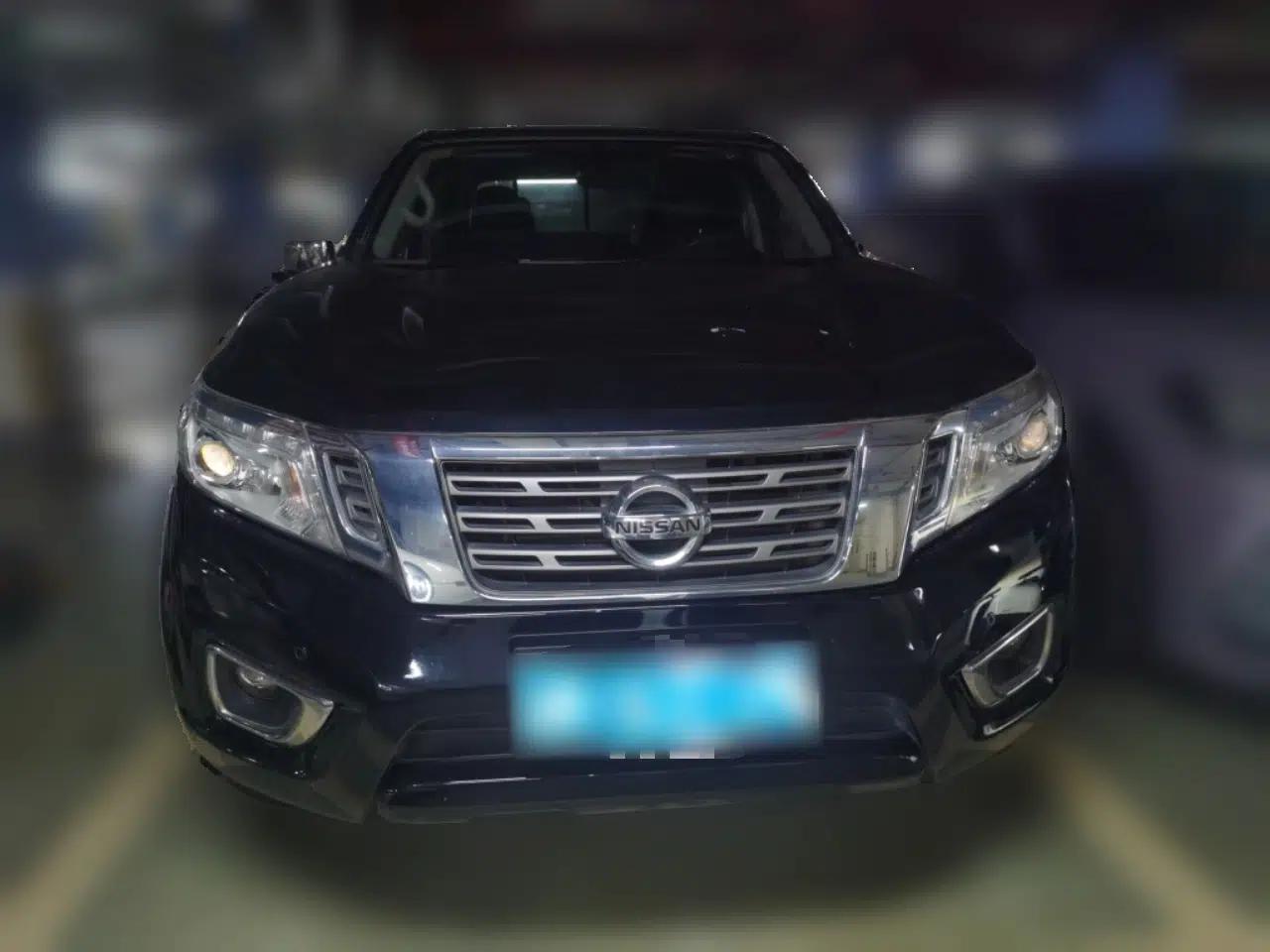 Nissan Navara 2017 2.5L Automatic 4x4 Luxury Edition QR25 — миниатюра 2