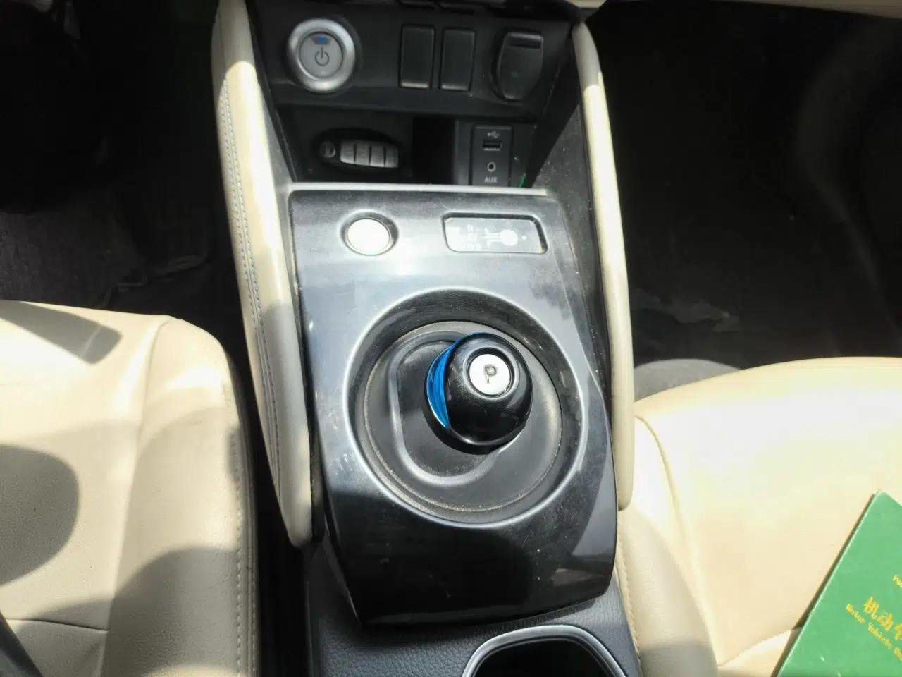 Nissan Sylphy EV 2018 Smart Edition — миниатюра 14