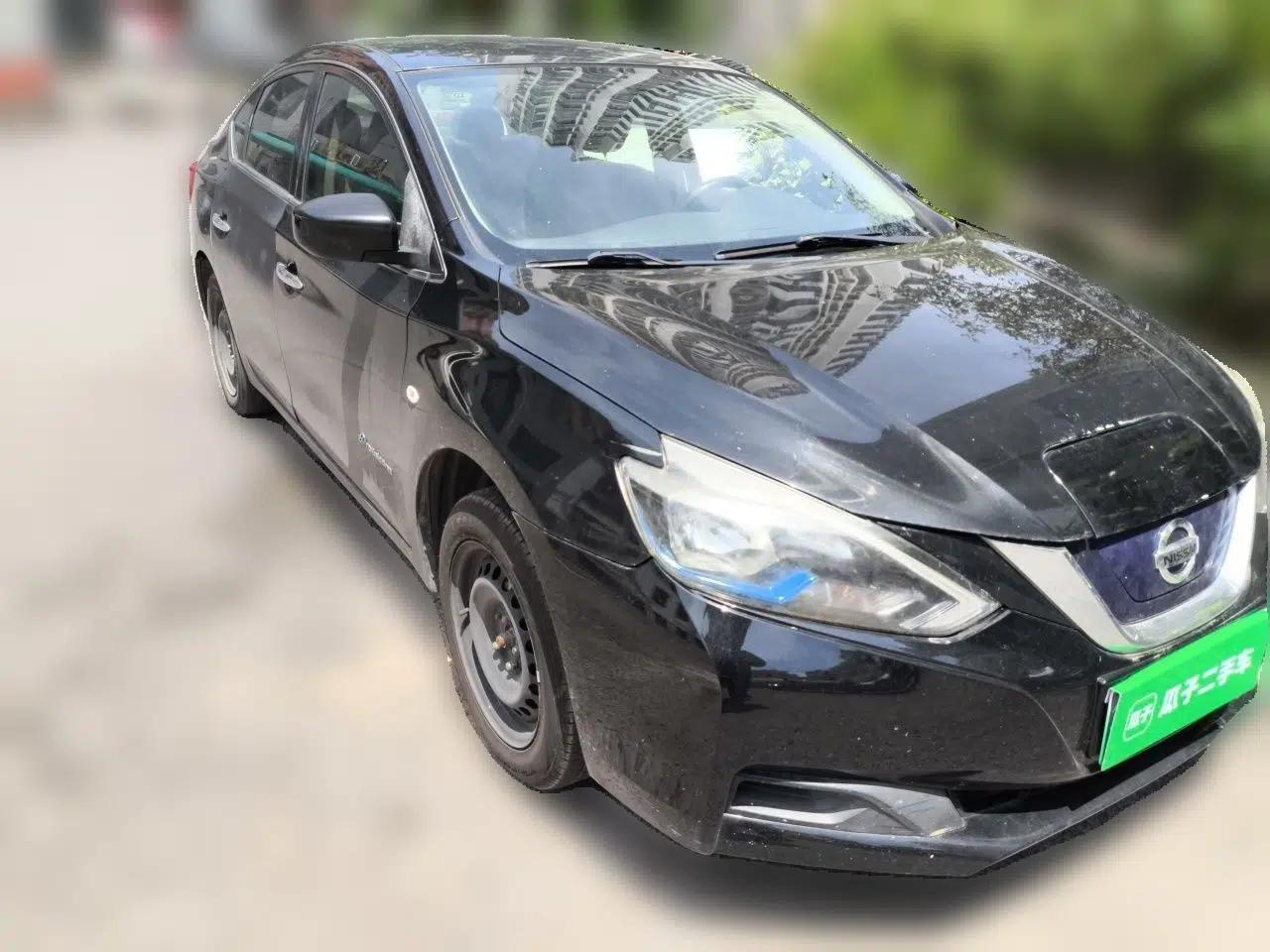Nissan Sylphy EV 2018 Smart Edition — миниатюра 3