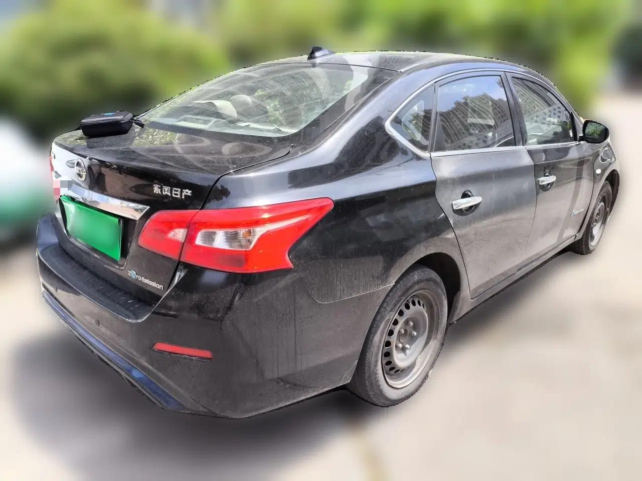 Nissan Sylphy EV 2018 Smart Edition — миниатюра 6